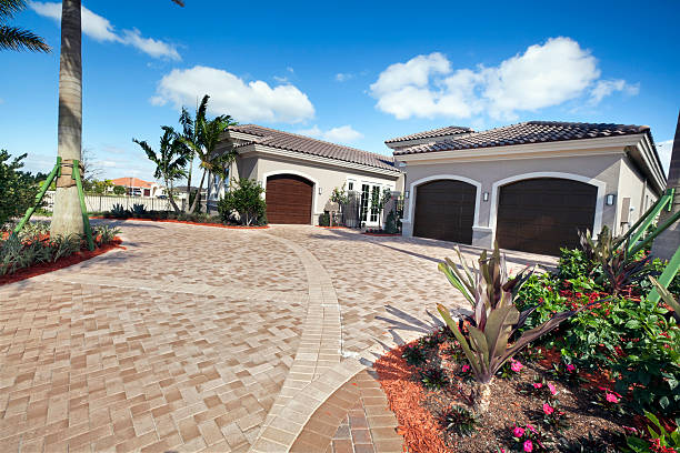 Best Residential Driveway Paver Services  in Leland, MS